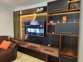 Warm House Near the Airport Callao